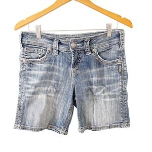 Silver Jeans Co Medium Wash‎ Suki Flap Short Bermuda Shorts